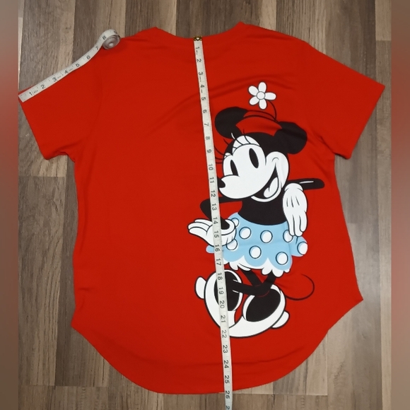 𝑫𝑰𝑺𝑵𝑬𝒀 𝑴𝒊𝒄𝒌𝒆𝒚/𝑴𝒊𝒏𝒏𝒊𝒆 𝑮𝒓𝒂𝒑𝒉𝒊𝒄 𝑹𝒆𝒅 𝑻𝒐𝒑 - Picture 8 of 10